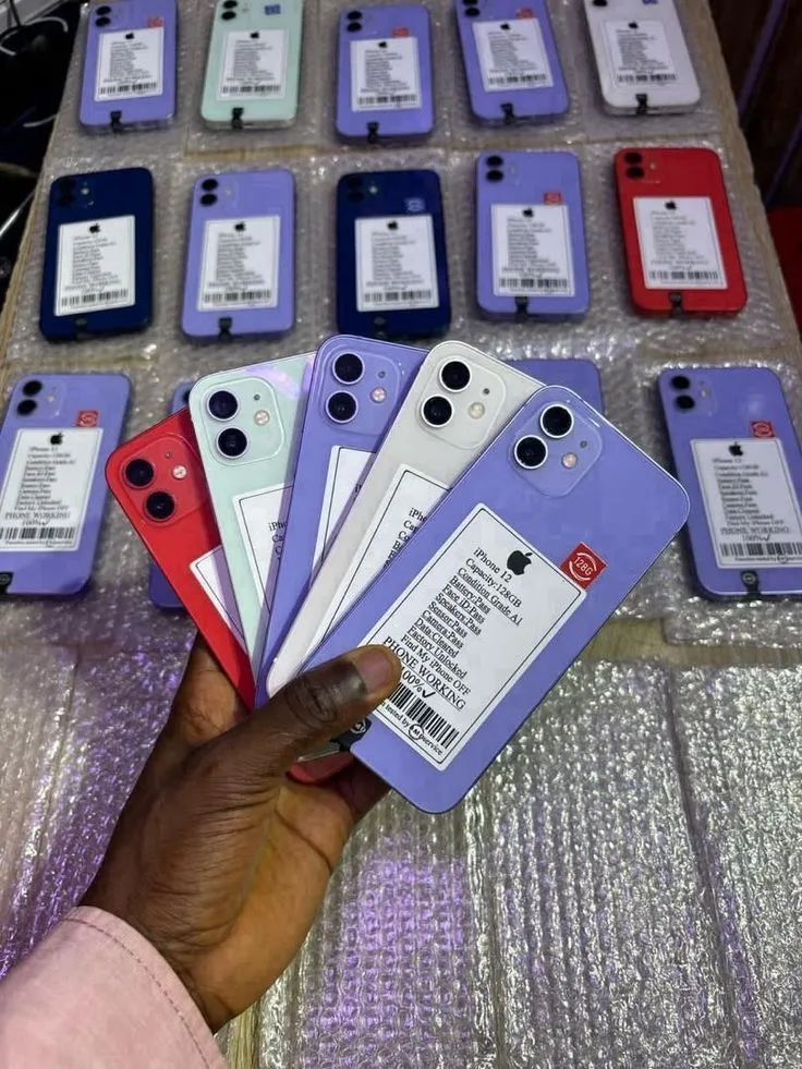 Gallery Photo 7 - Marketplace | Phones For Sale, Simbock, Yaoundé, Cameroon | Electronics & Media  > Cell phones & Accessories