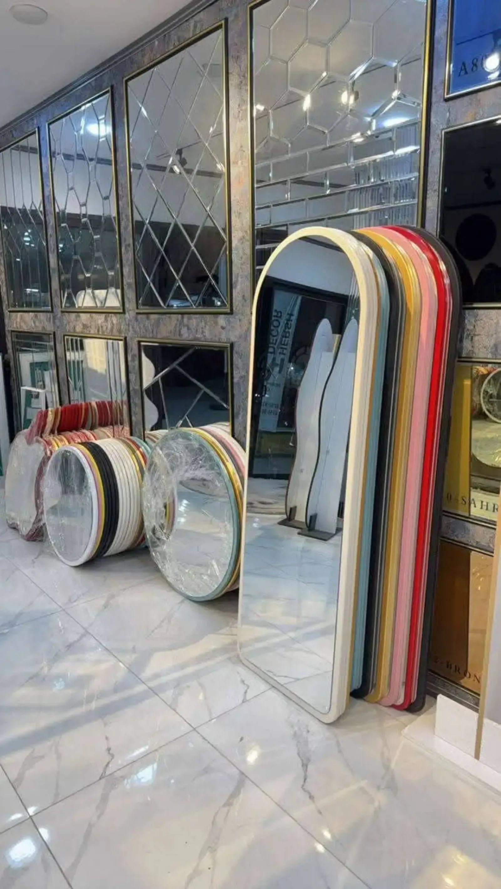 Gallery Photo 3 - Marketplace | Miroirs, All Libreville, Libreville, Gabon | Home, Food & Garden  > Home Decor