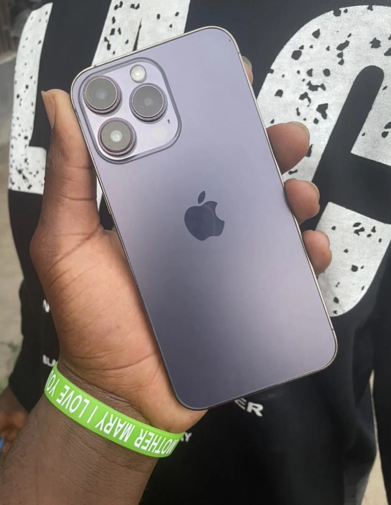 Main Photo - Marketplace | Iphone 14 Pro Max, Simbock, Yaoundé, Cameroon | Electronics & Media  > Cell phones & Accessories