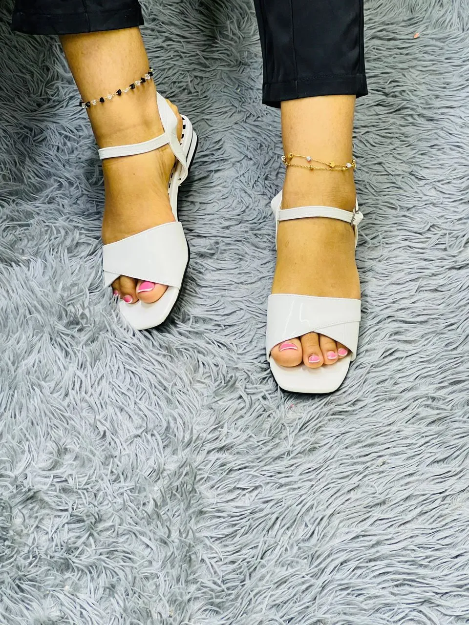 Gallery Photo 4 - Marketplace | Chaussures Femme Talon Basse, Akwa-Douche, Douala, Cameroon | Clothing, Shoes, & Others  > Women's shoes