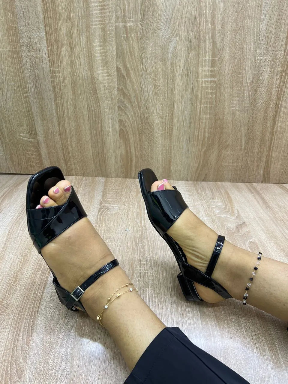 Gallery Photo 7 - Marketplace | Chaussures Femme Talon Basse, Akwa-Douche, Douala, Cameroon | Clothing, Shoes, & Others  > Women's shoes