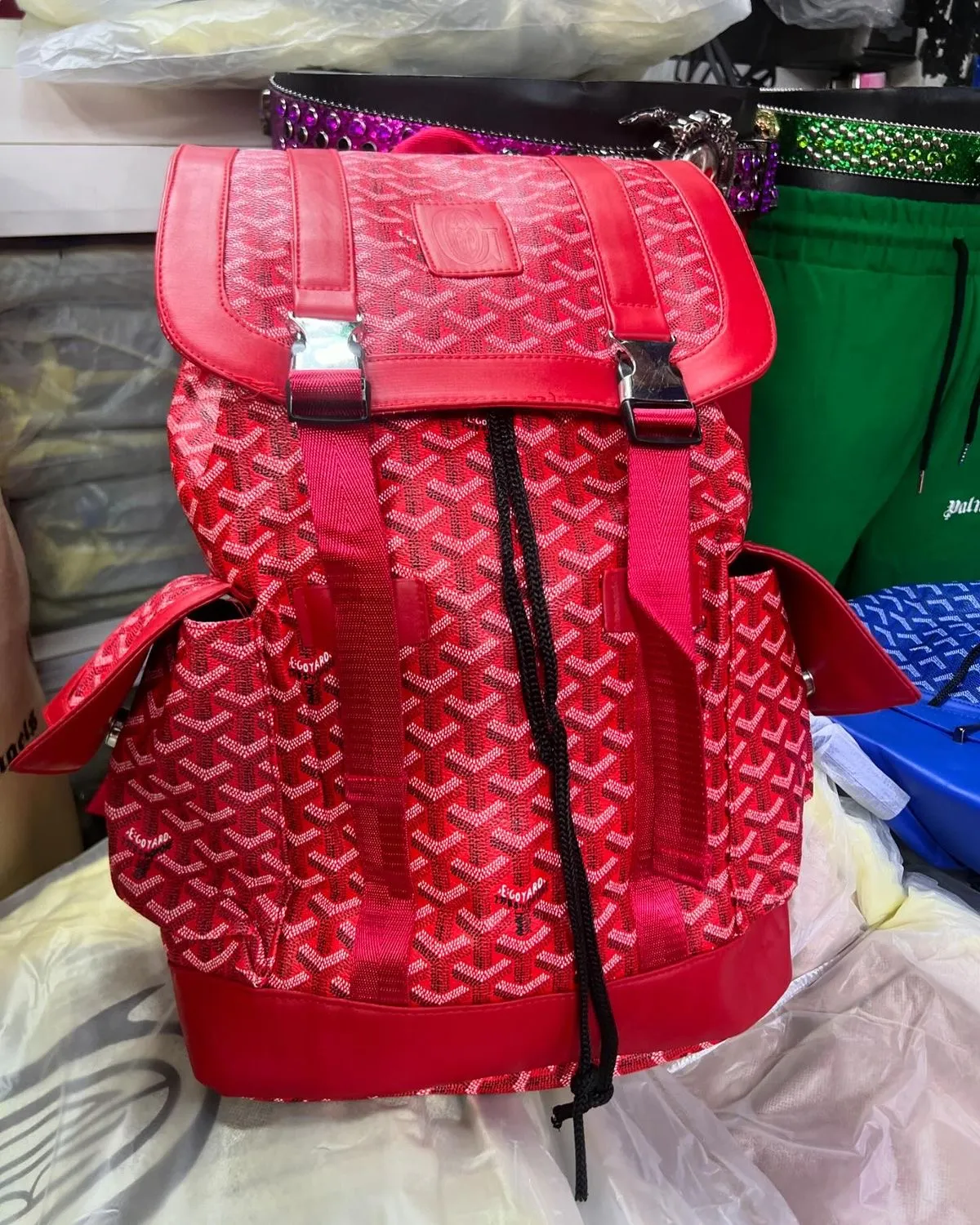Gallery Photo 1 - Marketplace | School Bags, Melen, Yaoundé, Cameroon | Services & Others  > All Other Items