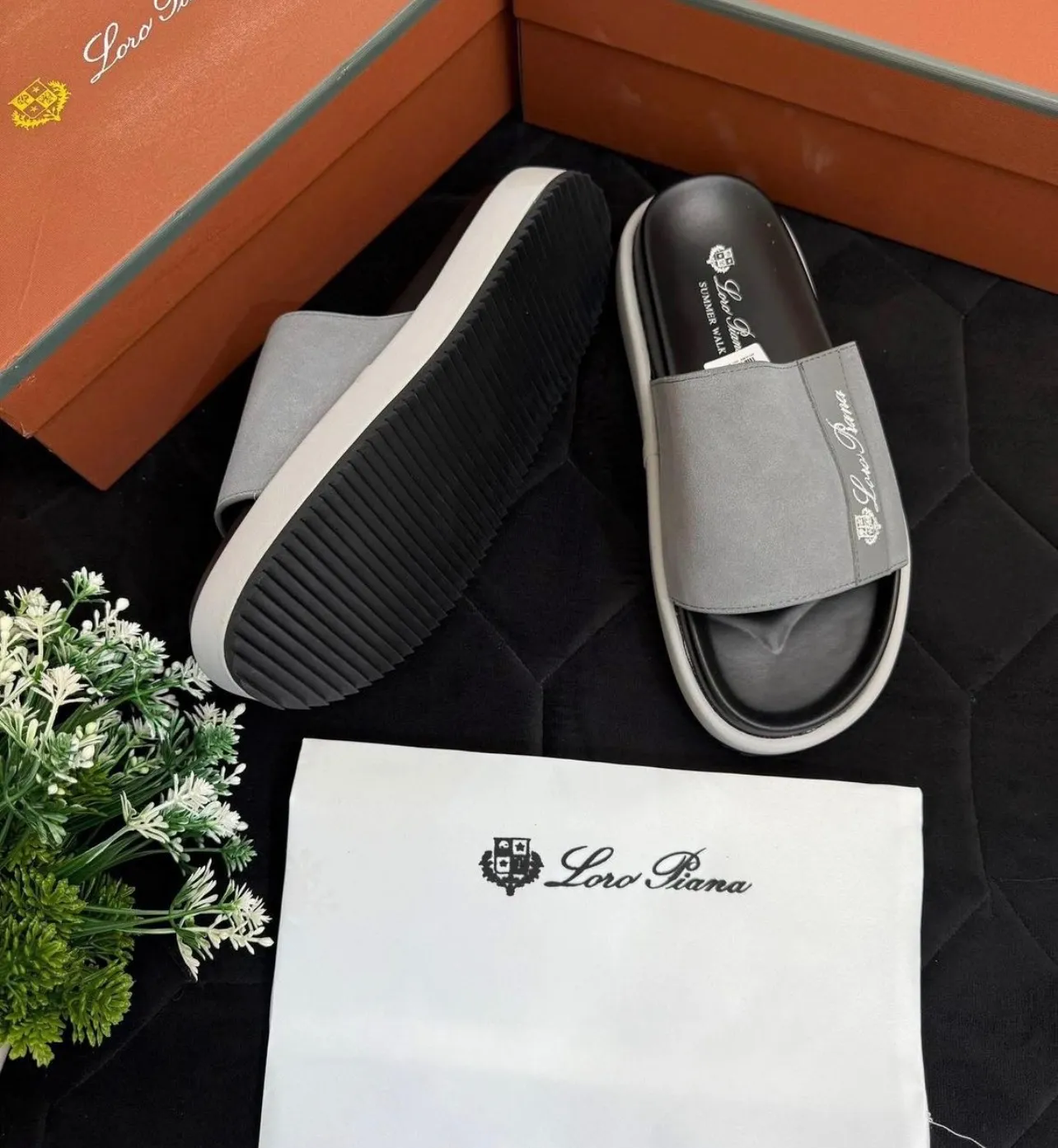 Gallery Photo 3 - Marketplace | Slippers, Biyemassi, Yaoundé, Cameroon | Clothing, Shoes, & Others  > Men's shoes