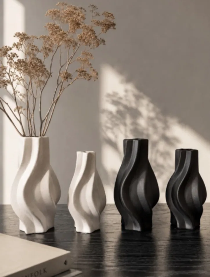 Main Photo - Marketplace | Flower Vases, Obili, Yaoundé, Cameroon | Home, Food & Garden  > Home Decor