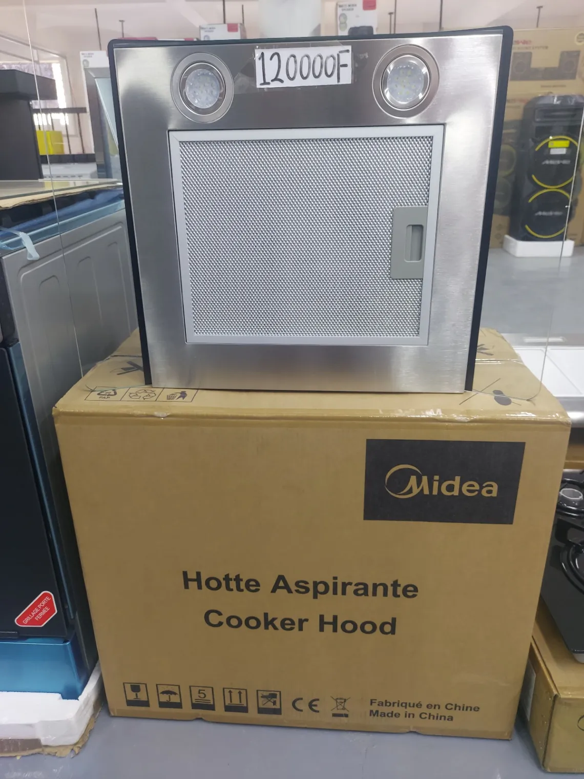 Gallery Photo 2 - Marketplace | Hotte Aspirante Cooker Wood For Sale, Santa Babara, Buea, Cameroon | Home, Food & Garden  > Furniture