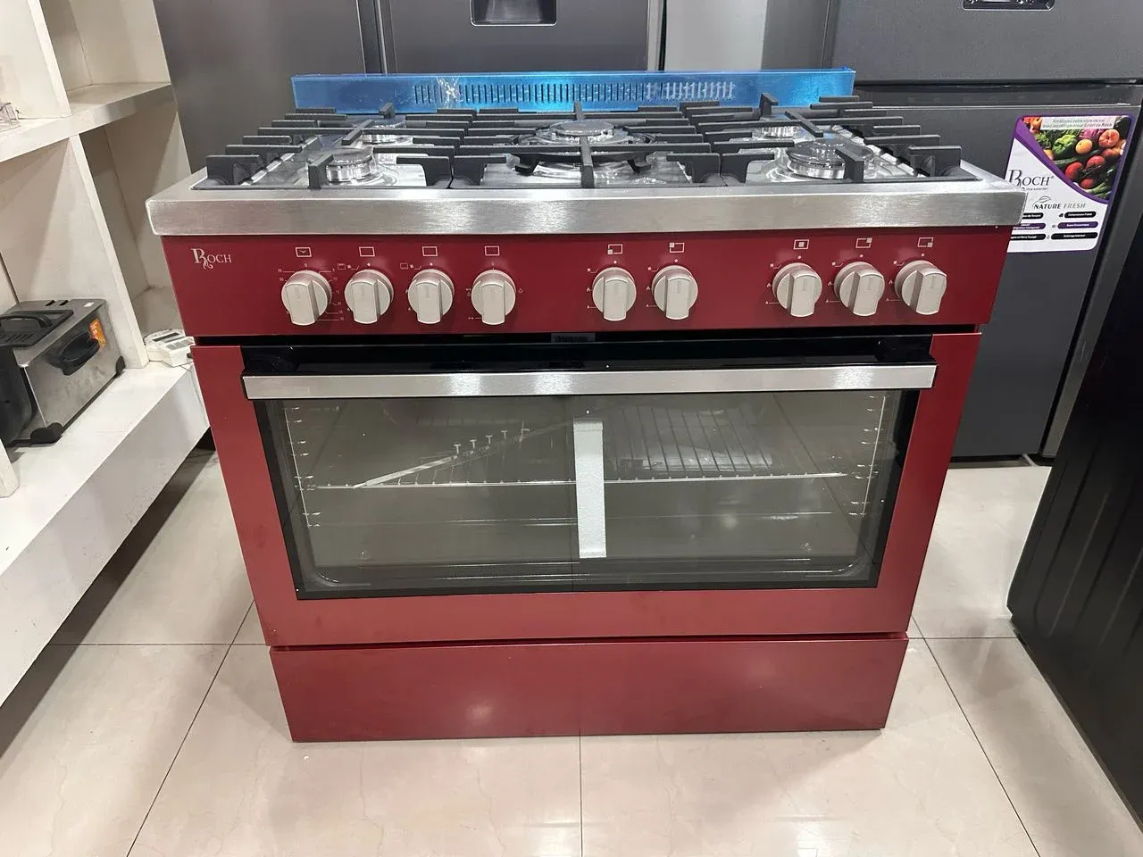 Main Photo - Marketplace | Cuisinière Cinq Foyers, Akwa, Douala, Cameroon | Home, Food & Garden  > Kitchen & Dining