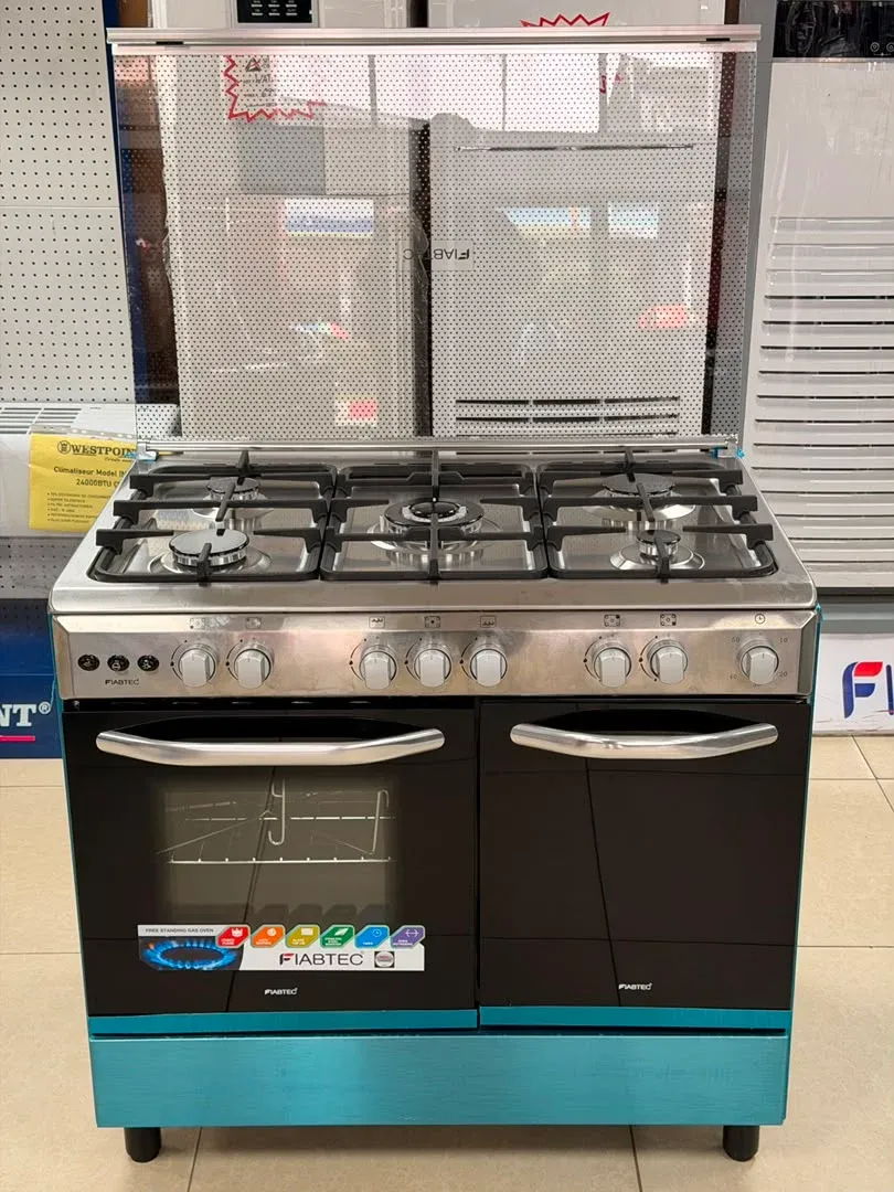 Main Photo - Marketplace | Cuisinière Cinq Foyers, Akwa, Douala, Cameroon | Home, Food & Garden  > Kitchen & Dining