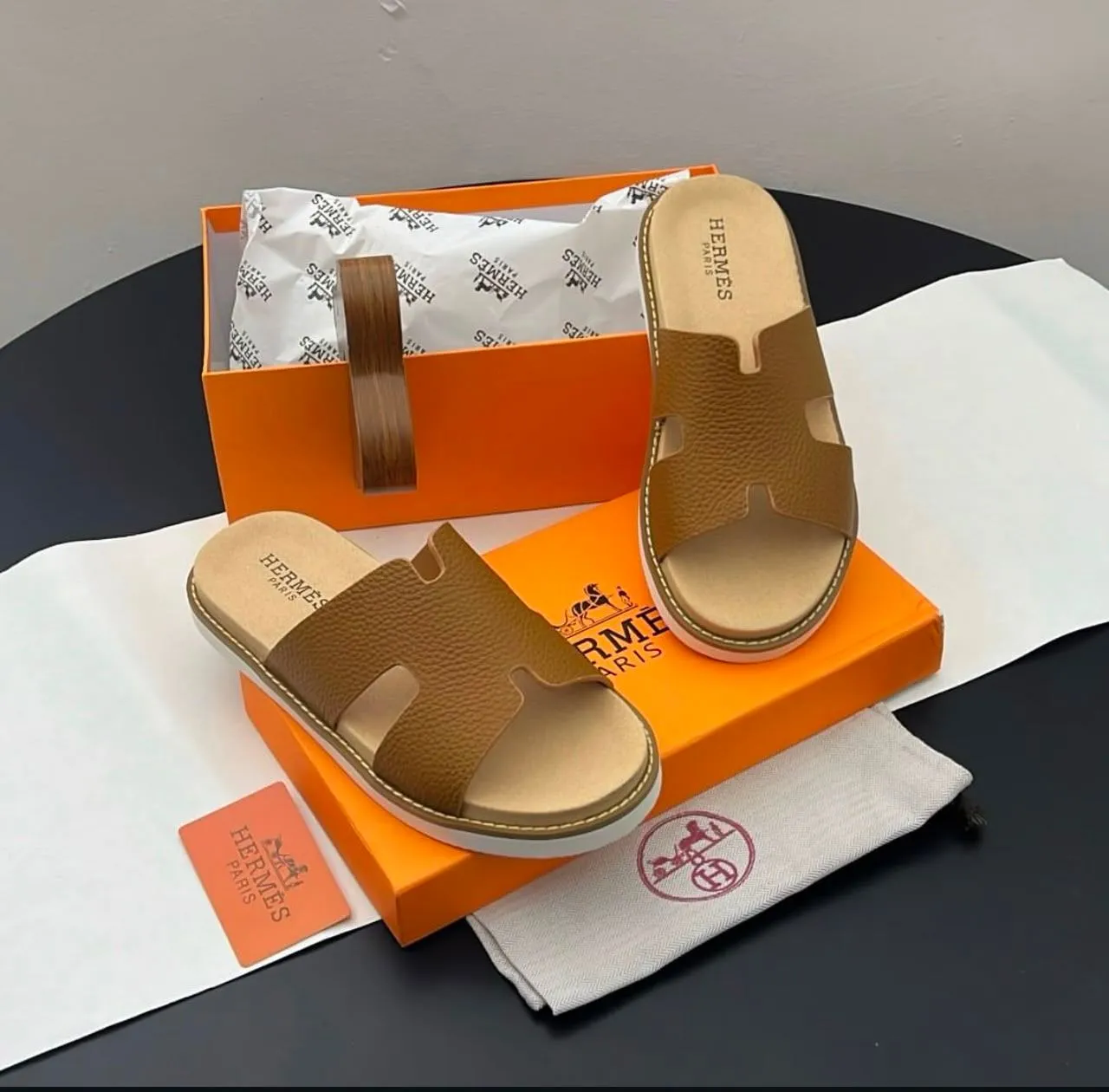 Gallery Photo 2 - Marketplace | Sandales Pour Hommes, Nkololoun, Douala, Cameroon | Clothing, Shoes, & Others  > Men's shoes