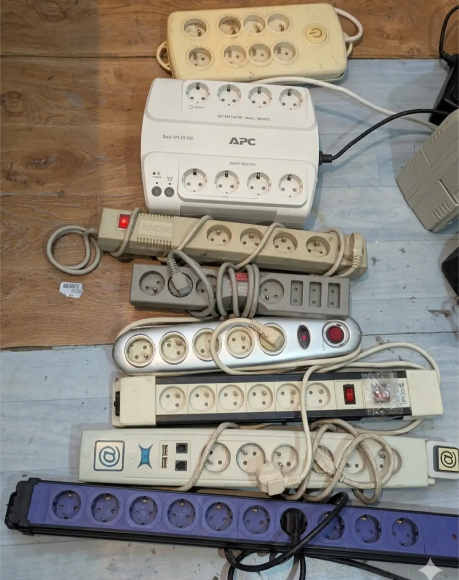 Main Photo - Marketplace | Distributors, —, Bafoussam, Cameroon | Electronics & Media 