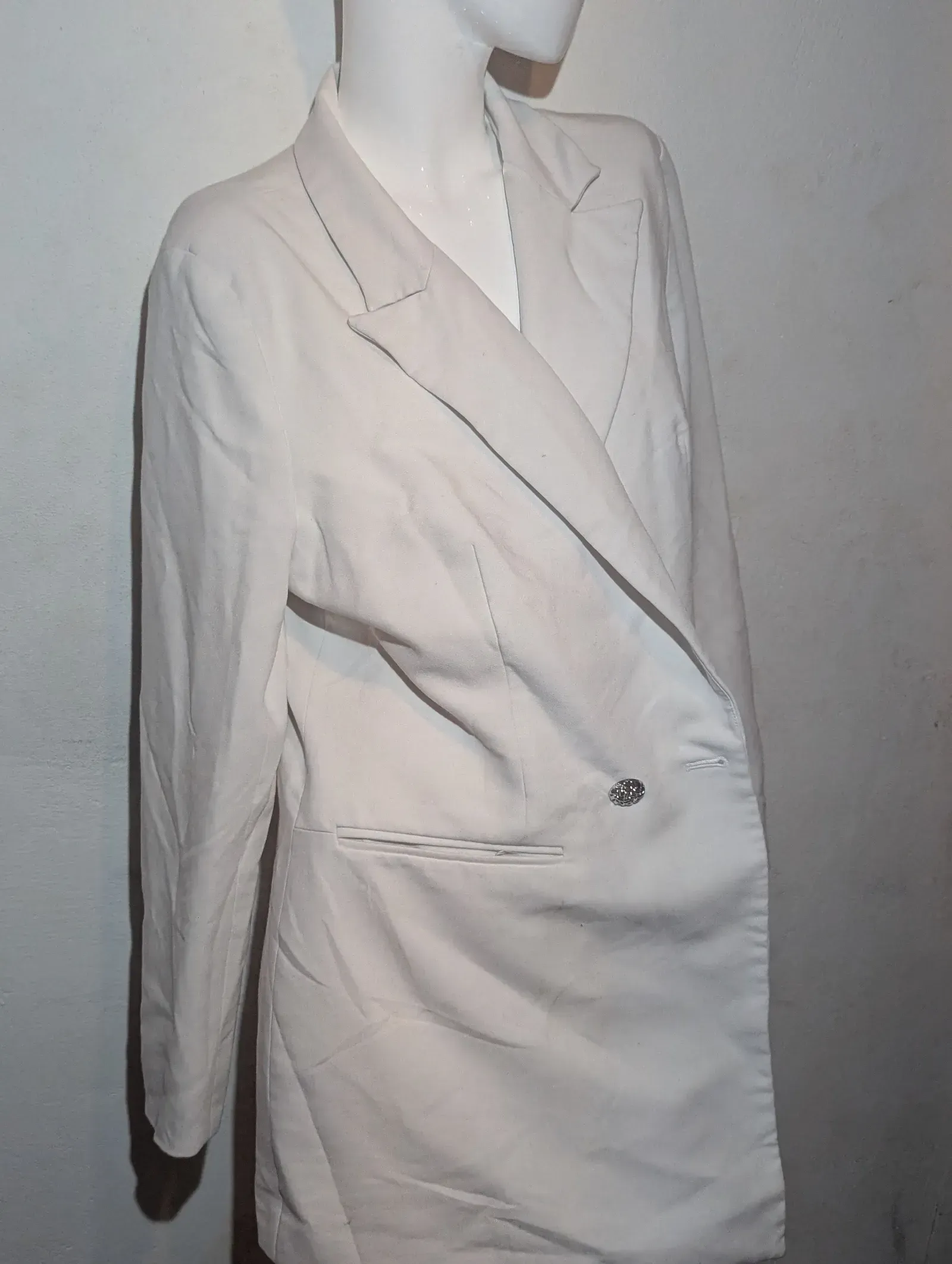 Gallery Photo 3 - Marketplace | Women Suit, —, Bafoussam, Cameroon | Clothing, Shoes, & Others 