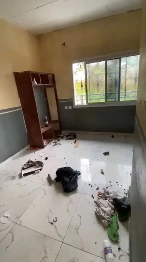 Main Photo - Real Estate | House For Rent | Spacious Room & Parlor With Private Balcony At Bongo Square!, Bongo Square, Clerks Quarters, Buea, Cameroon